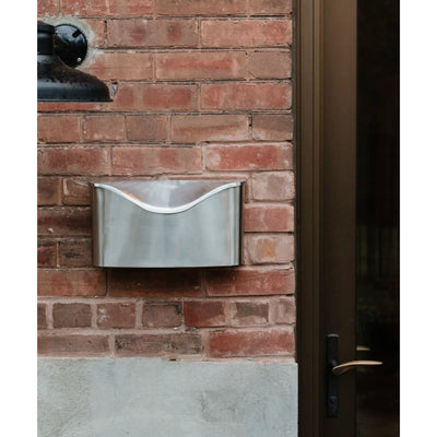 Umbra Postino mailbox