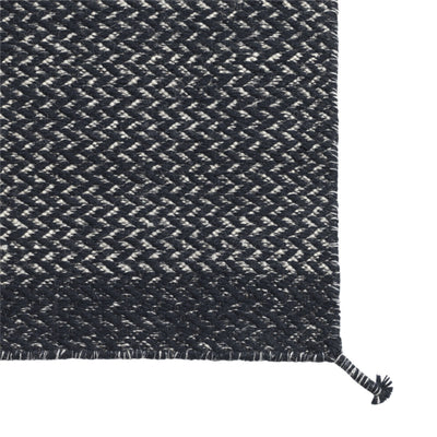 Muuto Ply rug, midnight blue
