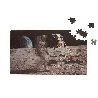 Kikkerland Moon Walker Motion Puzzle 135pcs