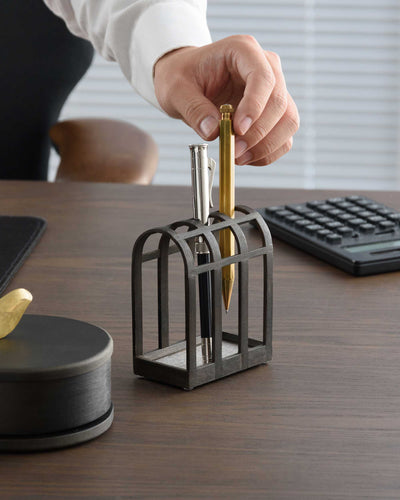 Gudee Orson pen holder