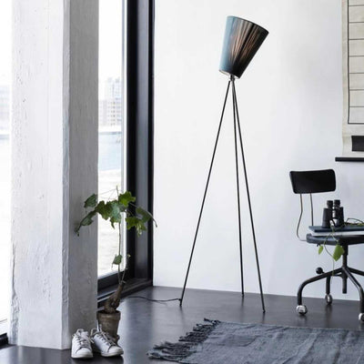 Northern Oslo wood floor lamp, black/black