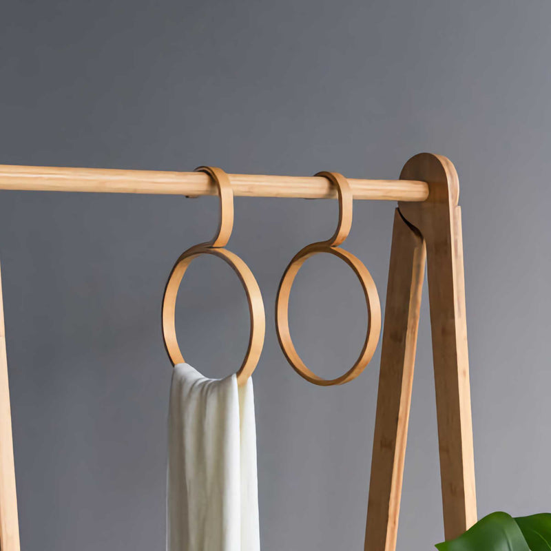 Gudee Cakon circle hanger, natural