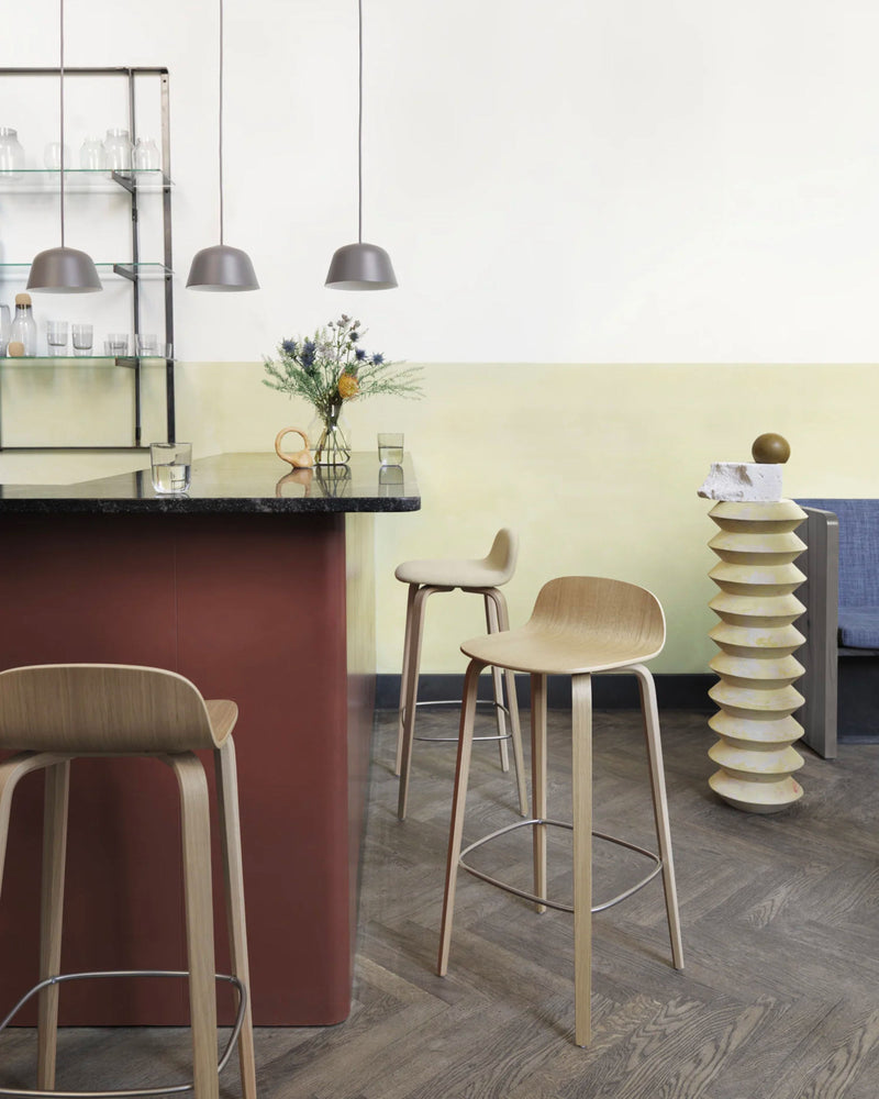 Muuto Visu counter stool, oak/oak (65 cm)