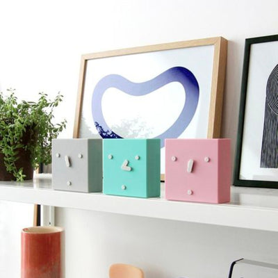 EO Face Clock 2-6-10 , Pink