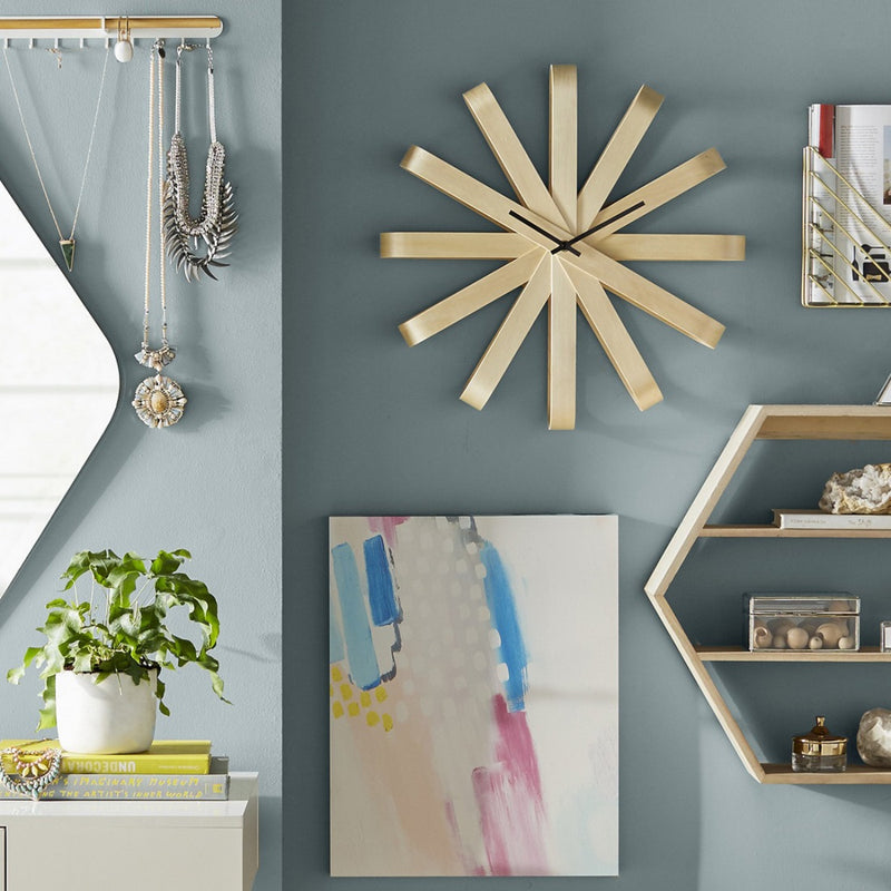 Umbra Ribbon wall clock ø50, beechwood