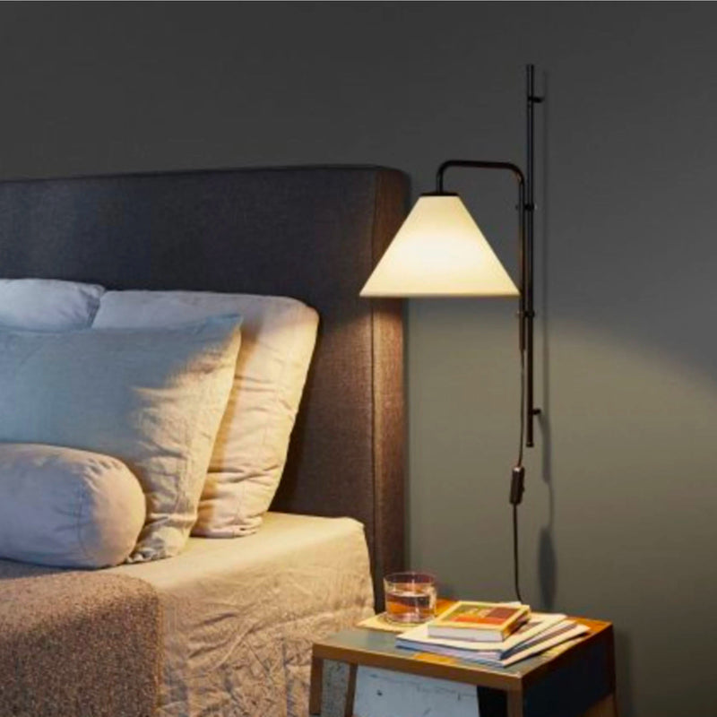 Marset Funiculi Fabric wall lamp, sand/black