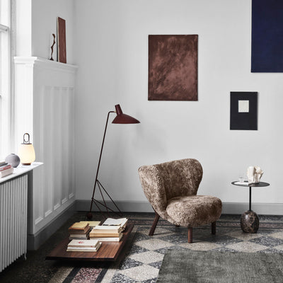 &Tradition VB1 Little Petra lounge chair, Sahara sheepskin/walnut