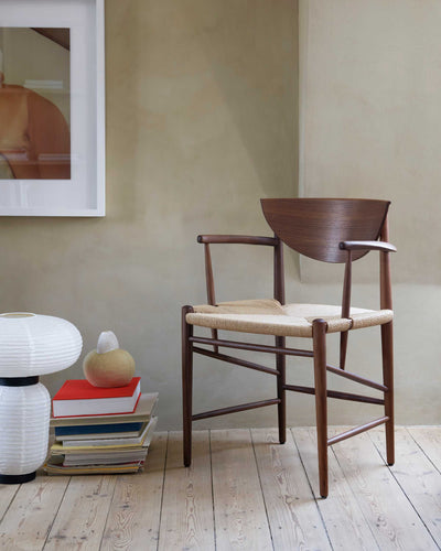 &Tradition HM4 Drawn armchair, oiled walnut