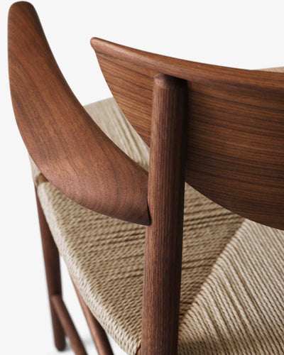 &Tradition HM4 Drawn armchair, oiled walnut