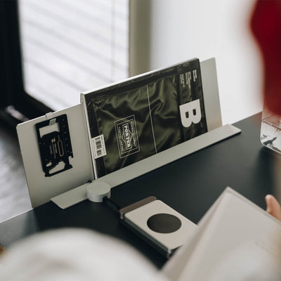 ZENLET「√」The Rack 15" , Silver