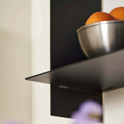 Tiptoe Pli steel wall shelf 60cm, black