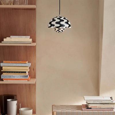 &Tradition Flowerpot VP1 pendant, black white pattern