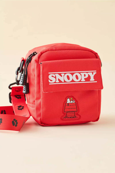 Retrospekt x Peanuts Snoopy Polaroid 600 instant film camera with camera bag