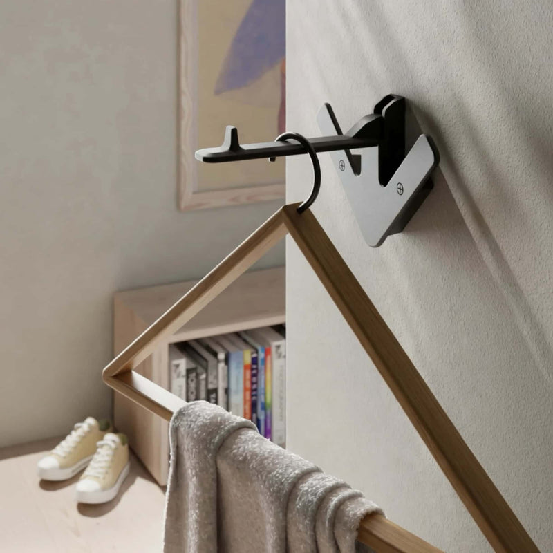 Design House Stockholm Arrow hanger, black