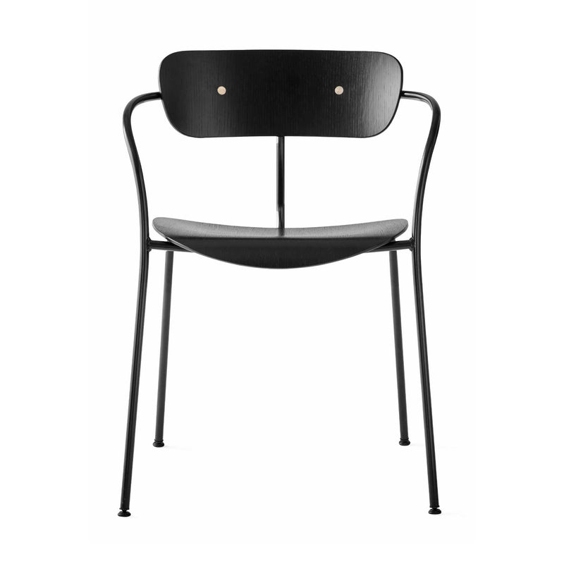 &tradition AV2 Pavilion armchair, black/black/brass fit