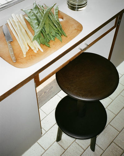 &Tradition AV39 Massif Counter Stool, Dark Stained Oak/Warm Black