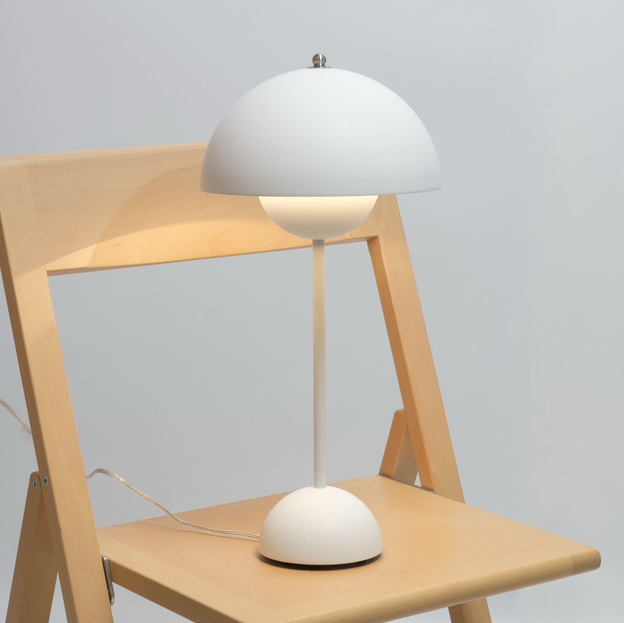 ex-display | &Tradition Flowerpot VP3 table lamp, Matt white