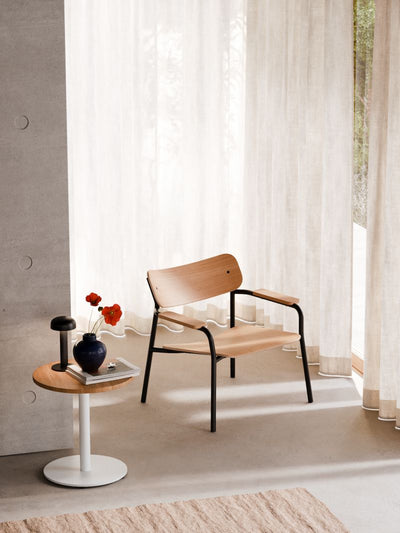 Tiptoe Étude lounge chair