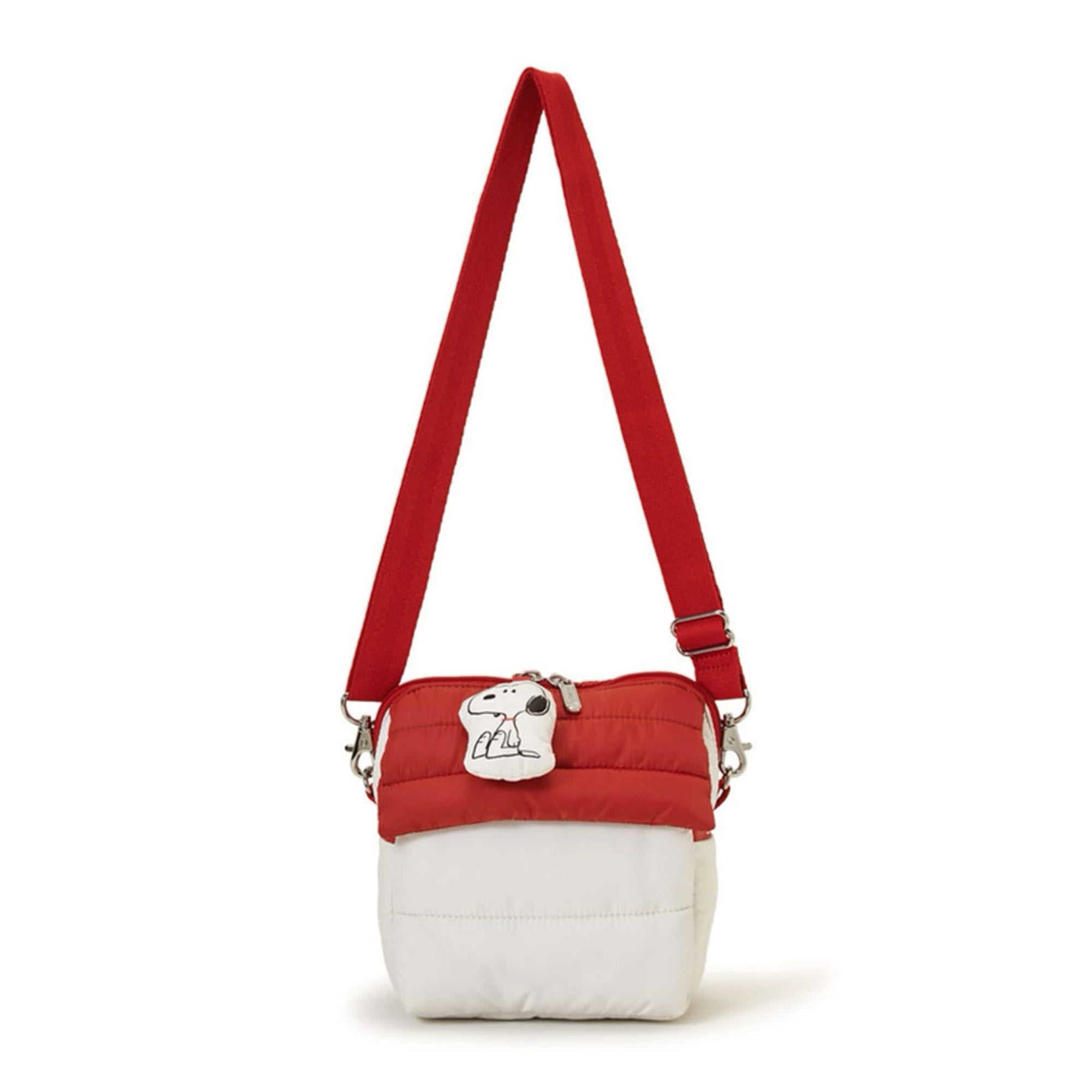 LeSportsac × PEANUTS Snoopy Doghouse bag