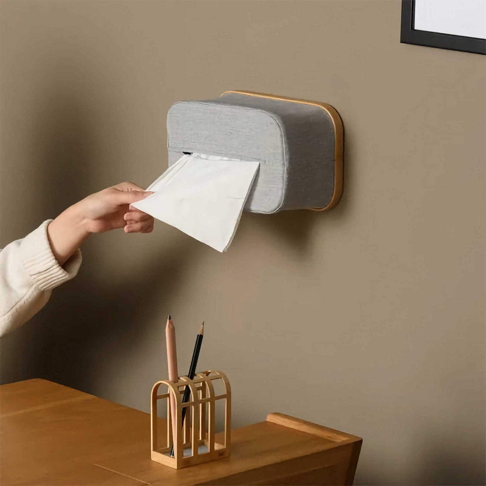 Gudee Esobi Wall Mounted tissue box, natural