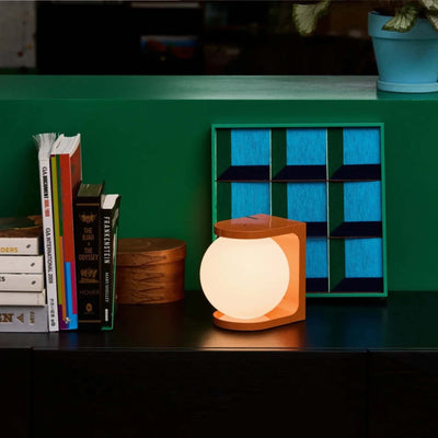 Fine Lumens Plat Max desk lamp, orange