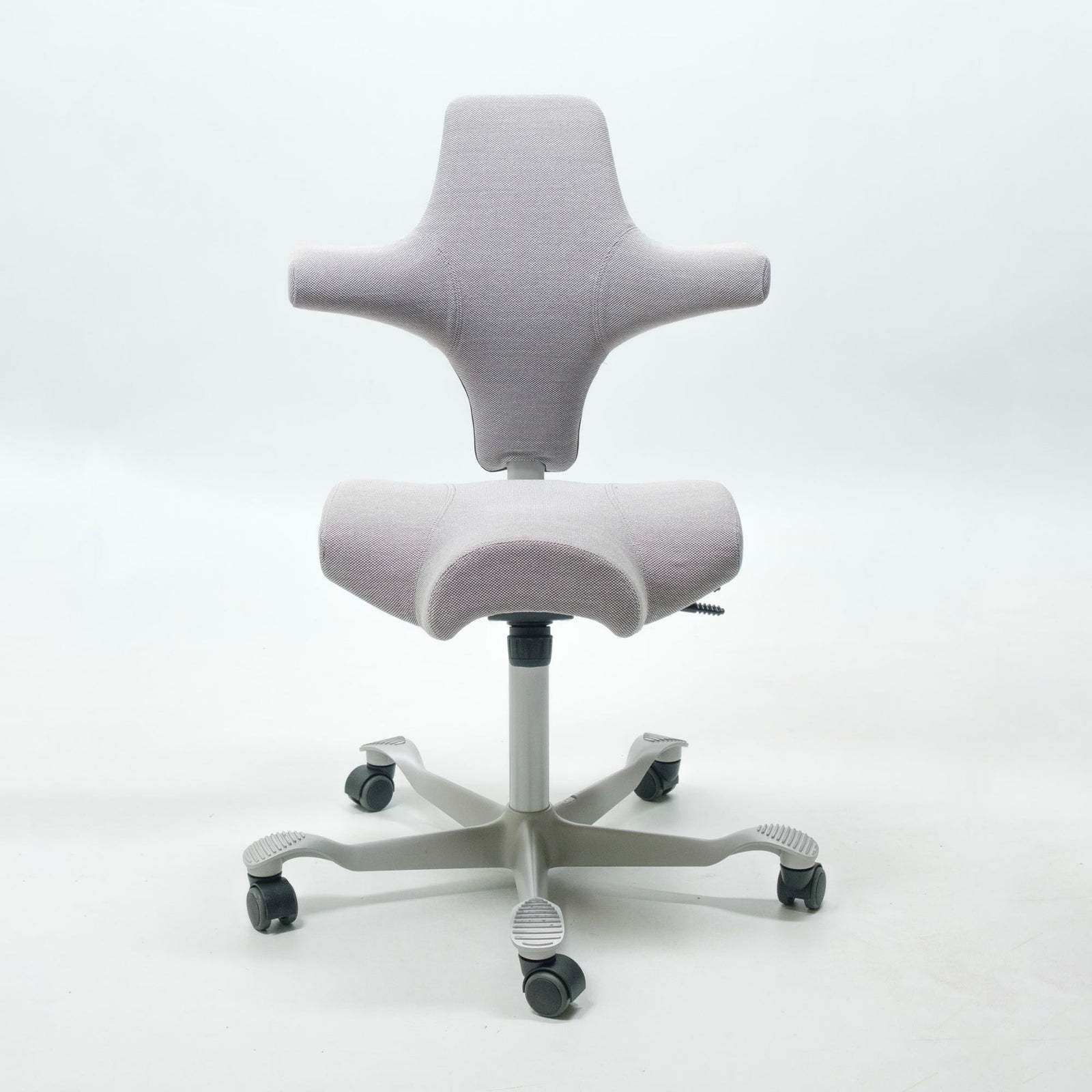 HAG Capisco 8106 ergonomic chair, grey