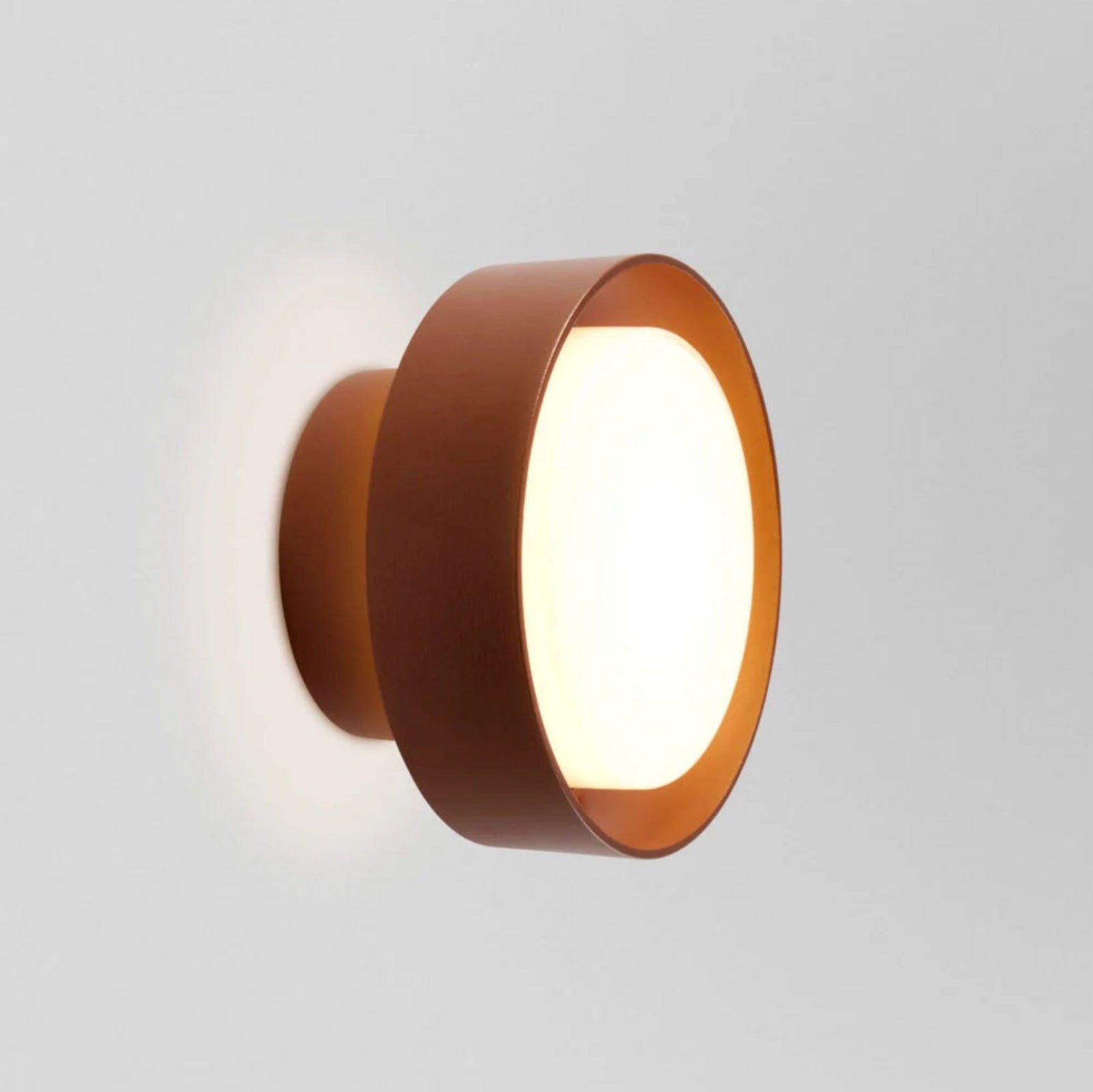 Marset Plaff On 16 ceiling and wall lamp, Rust