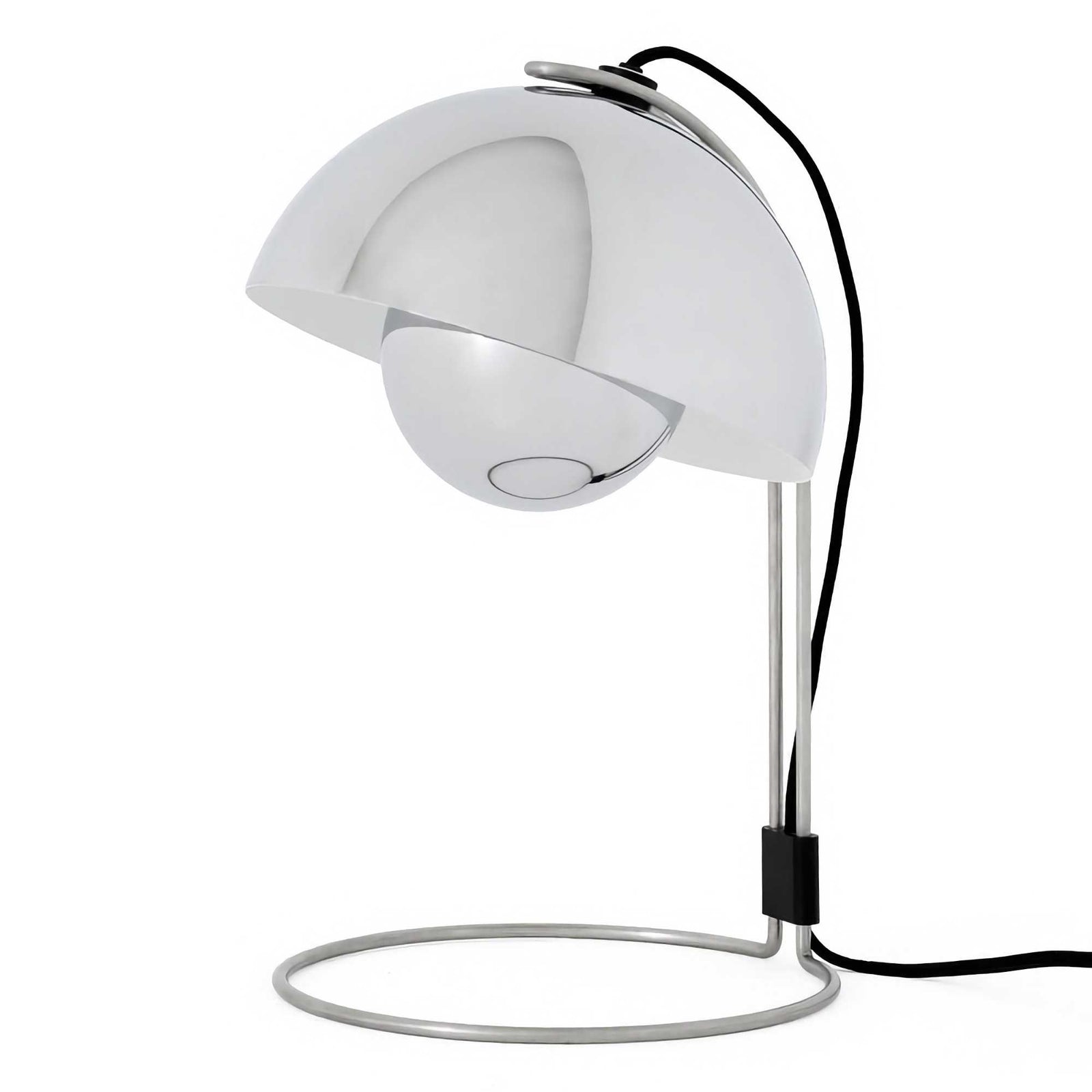 &Tradition Flowerpot VP4 table lamp