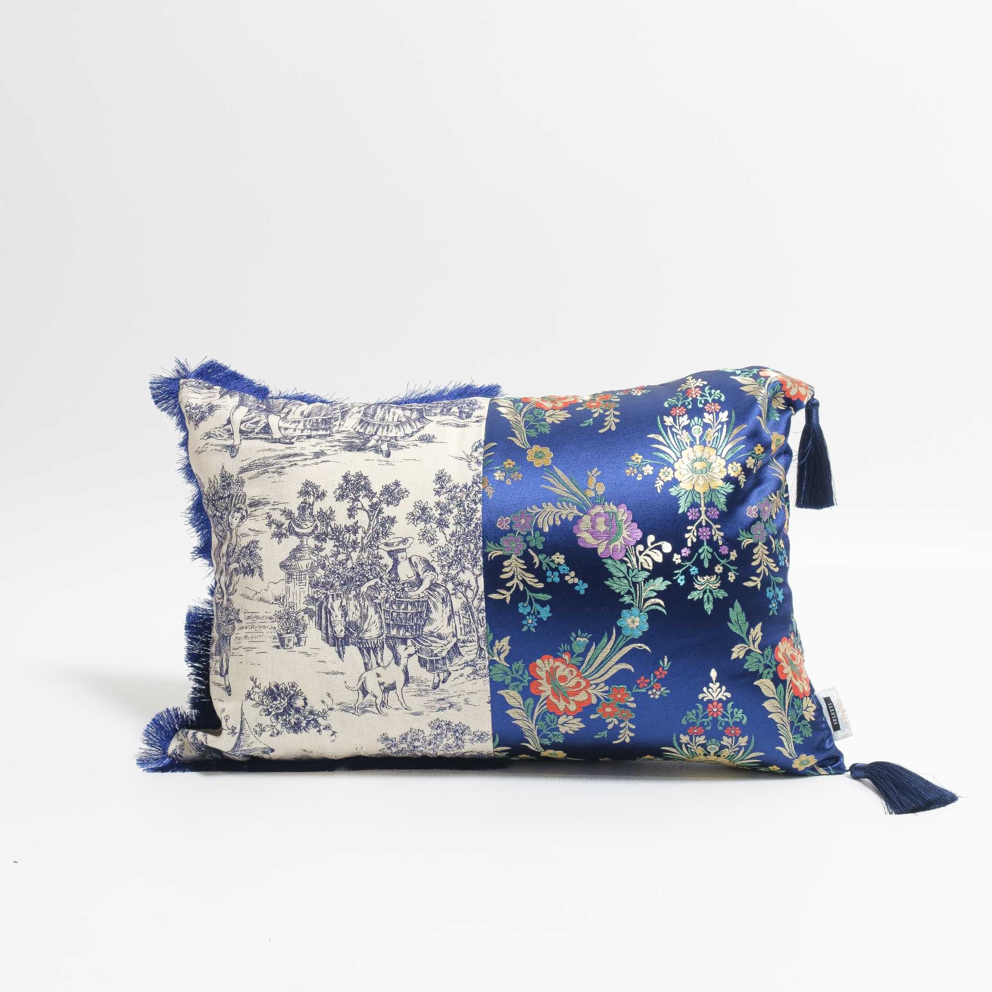 Seletti Hybrid Cushion, Argia