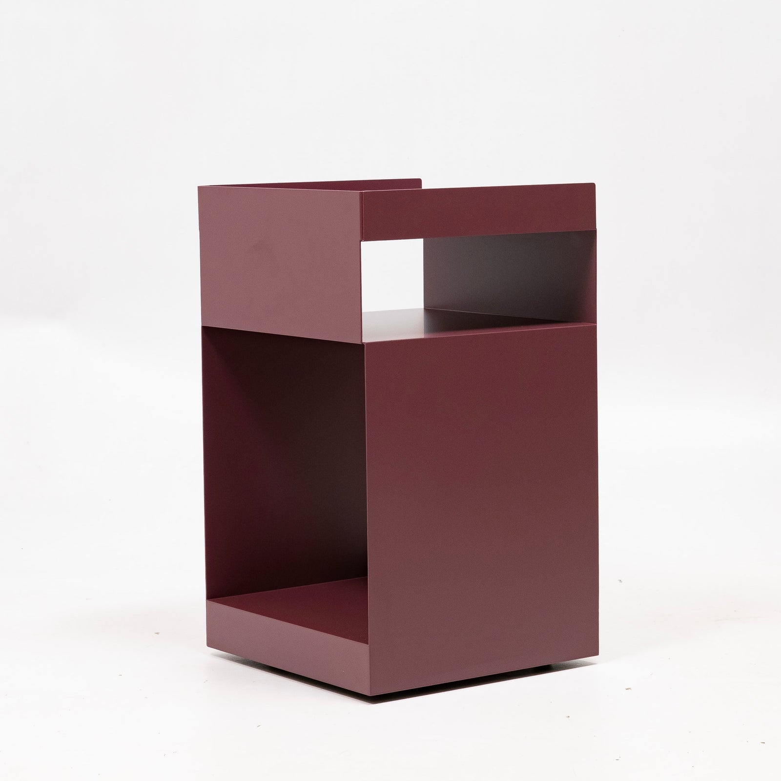 refurbished | &Tradition Rotate SC73 side table, dark plum