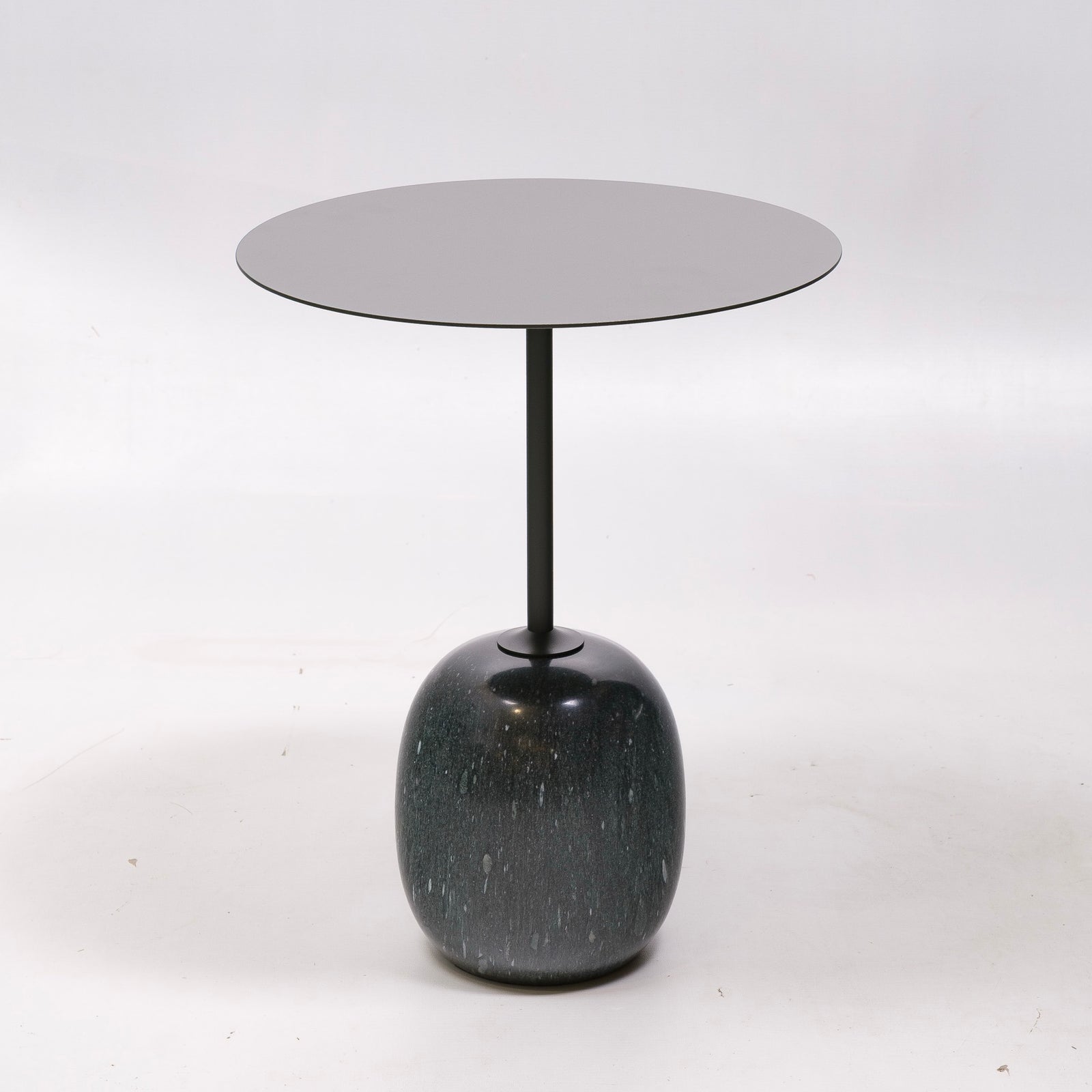 refurbished | &Tradition Lato LN8 coffee table, deep green/verde alpi