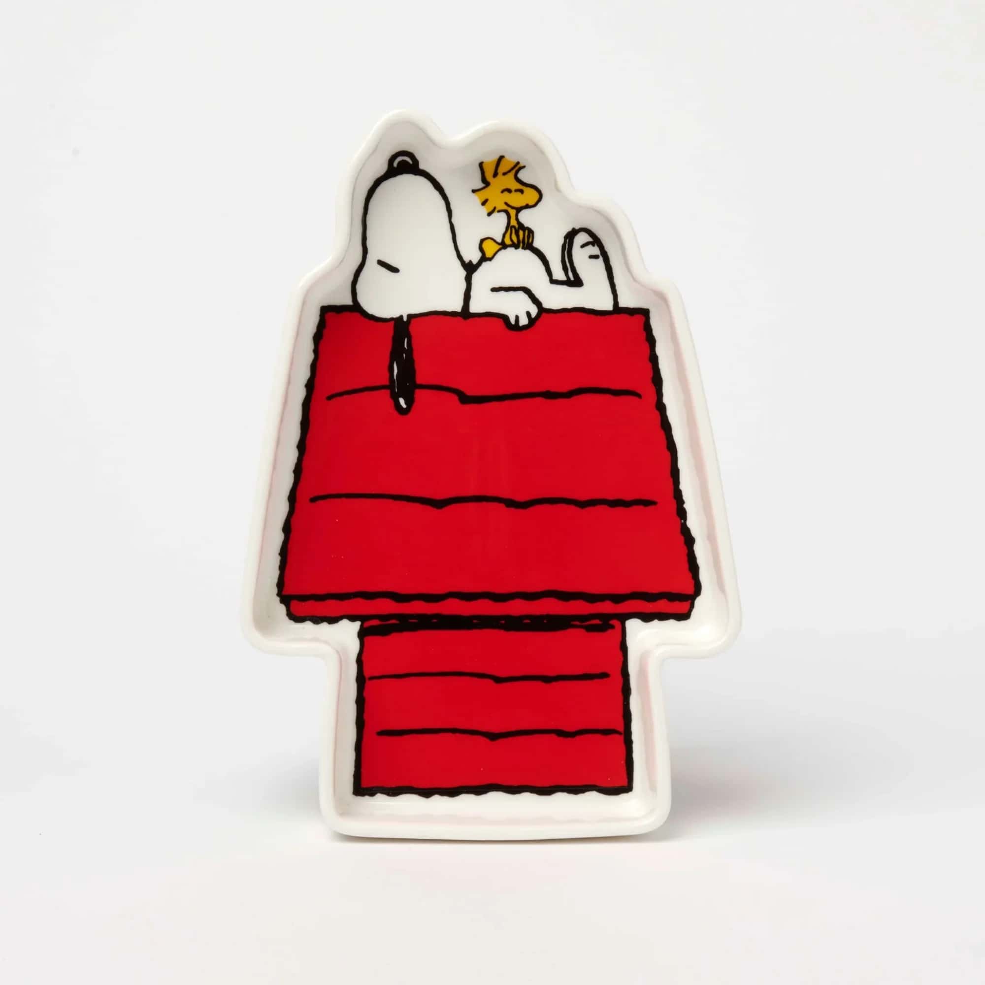 Magpie Peanuts shaped dish, house