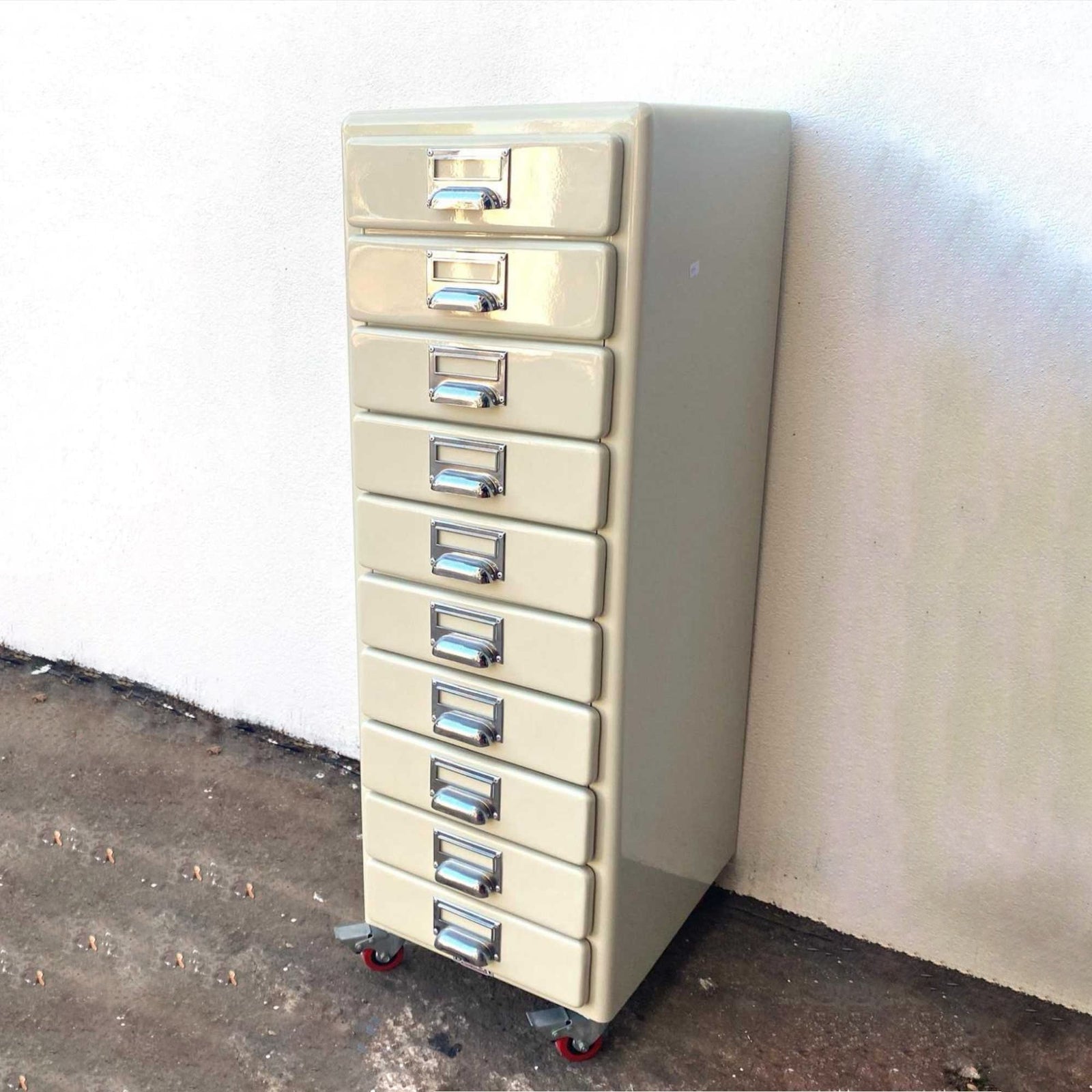 Dulton 1 Column by 10 Drawers Chest, Ivory