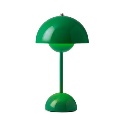 &Tradition Flowerpot VP9 rechargeable lamp, signal green