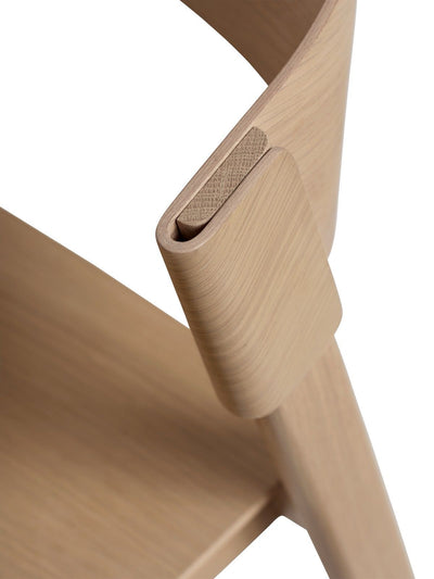 Muuto Cover side chair, oak