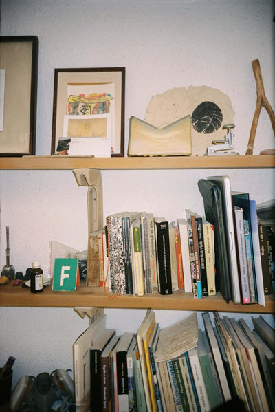 BD Barcelona Ceramic bookstand