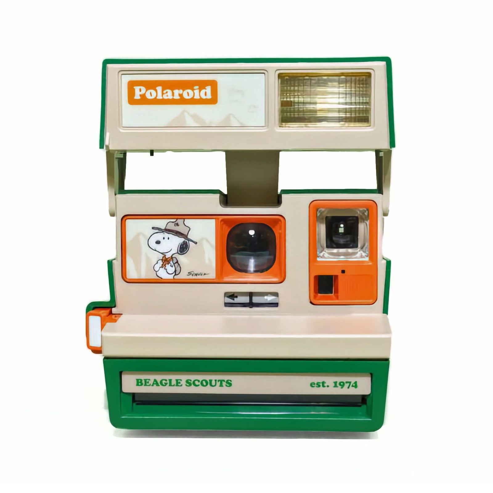 Snoopy's Beagle Scouts Polaroid 600 instant film camera