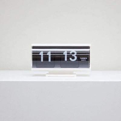 Twemco QT-30T Flip Clock, White