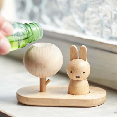 Miffy aroma stand