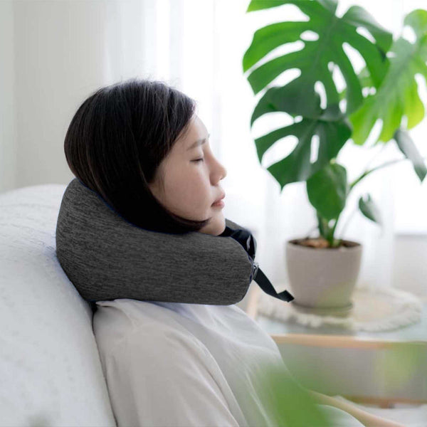 Uno 2024 travel pillow