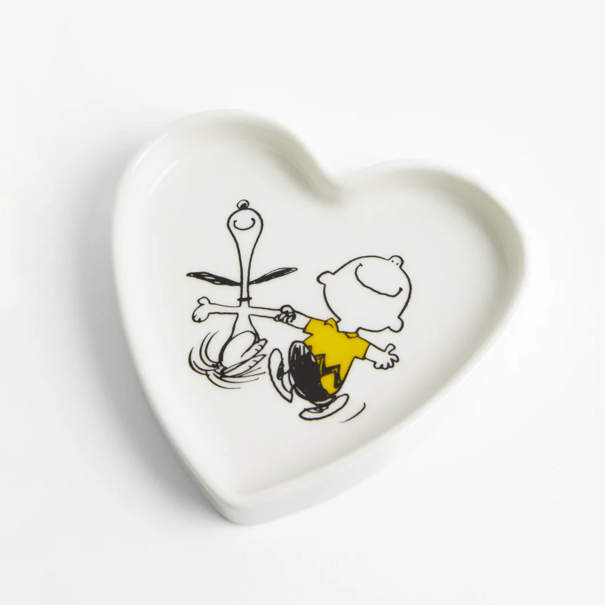 Magpie Peanuts trinket dish, dance