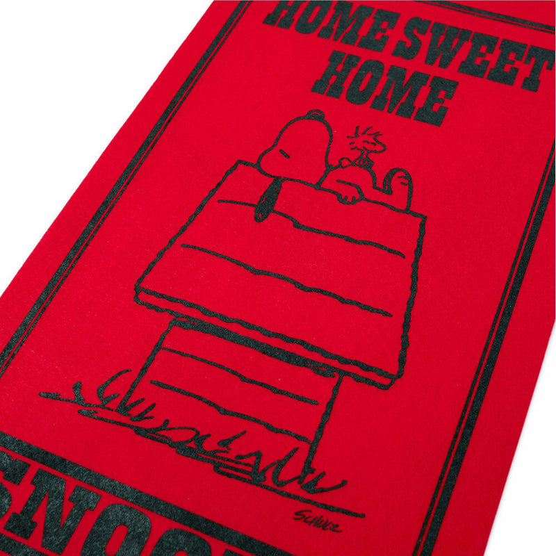 Peanuts x Magpie Snoopy pennant, christmas