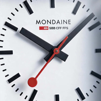 Mondaine Zurich Meeting Point miniature table clock