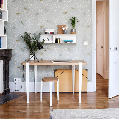 Tiptoe Lou Wood Stool