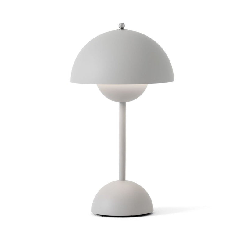 &Tradition Flowerpot VP9 rechargeable lamp, Matt light grey