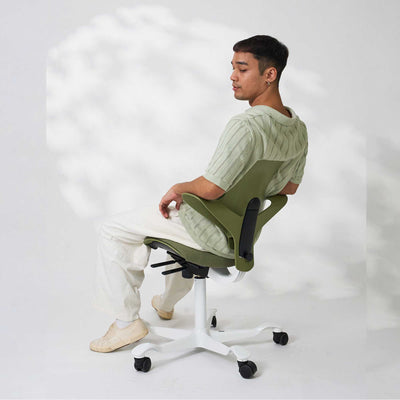 HAG Capisco Puls 8020 ergonomic chair, Cura Moss