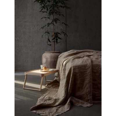 Zone Denmark Inu breakfast table