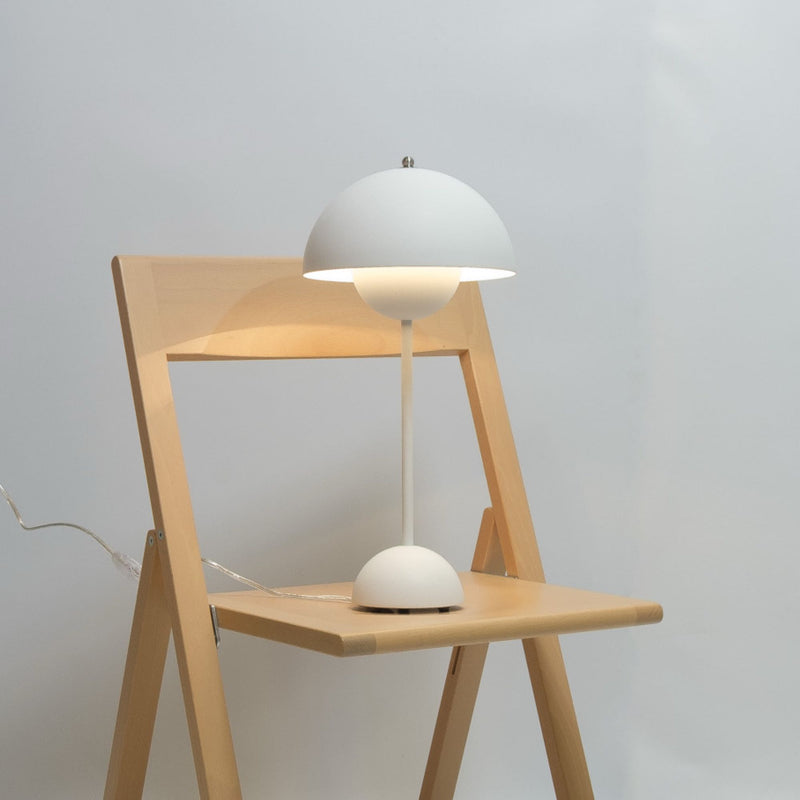 ex-display | &Tradition Flowerpot VP3 table lamp, Matt white