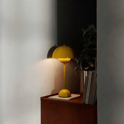 &Tradition VP3 Flowerpot Table Lamp, Mustard