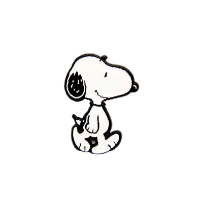 Peanuts x Magpie Snoopy enamel pin, walk
